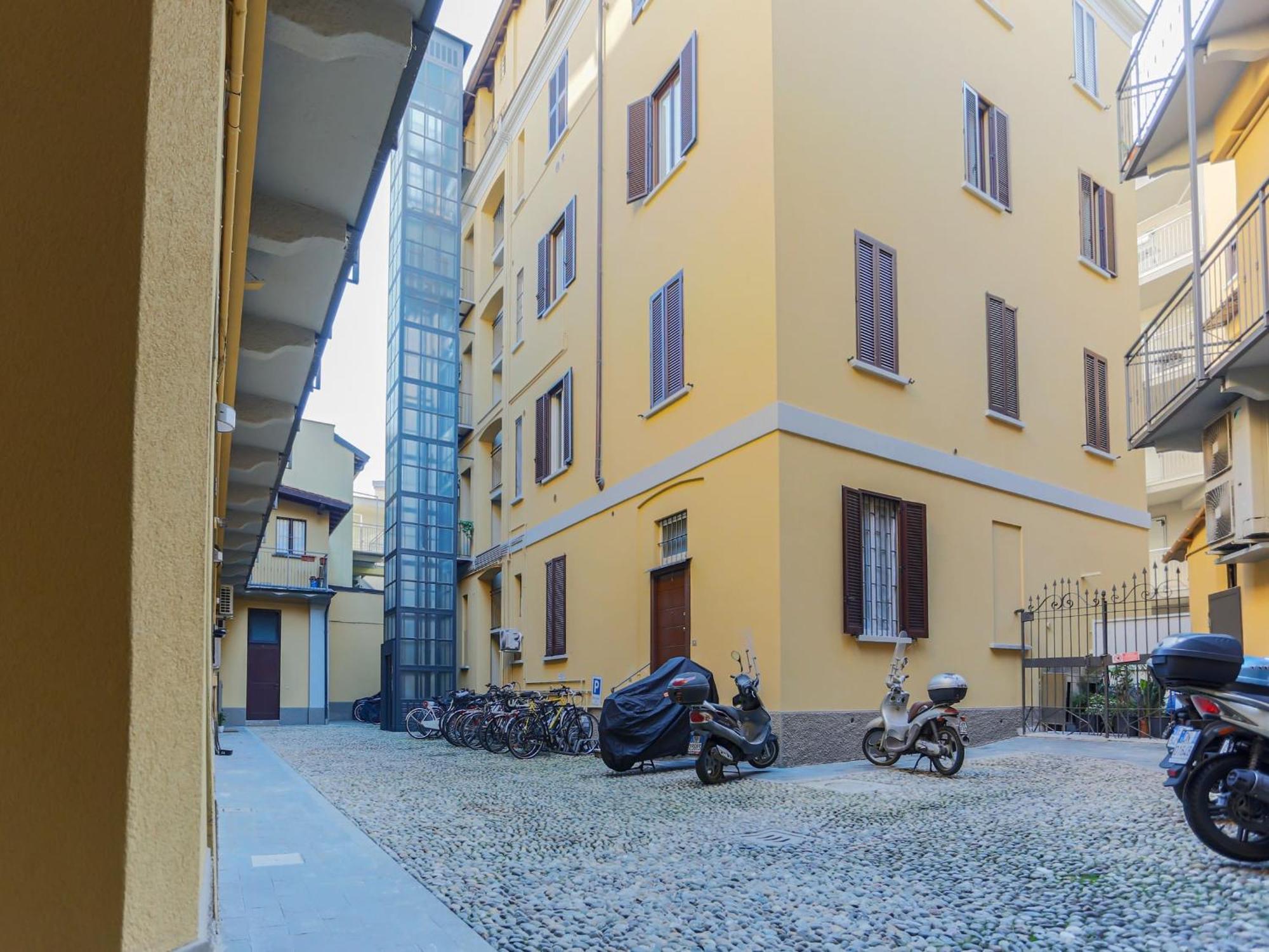The Best Rent - Spacious Two Bedrooms Apartment Near Porta Romana Milano Exterior foto